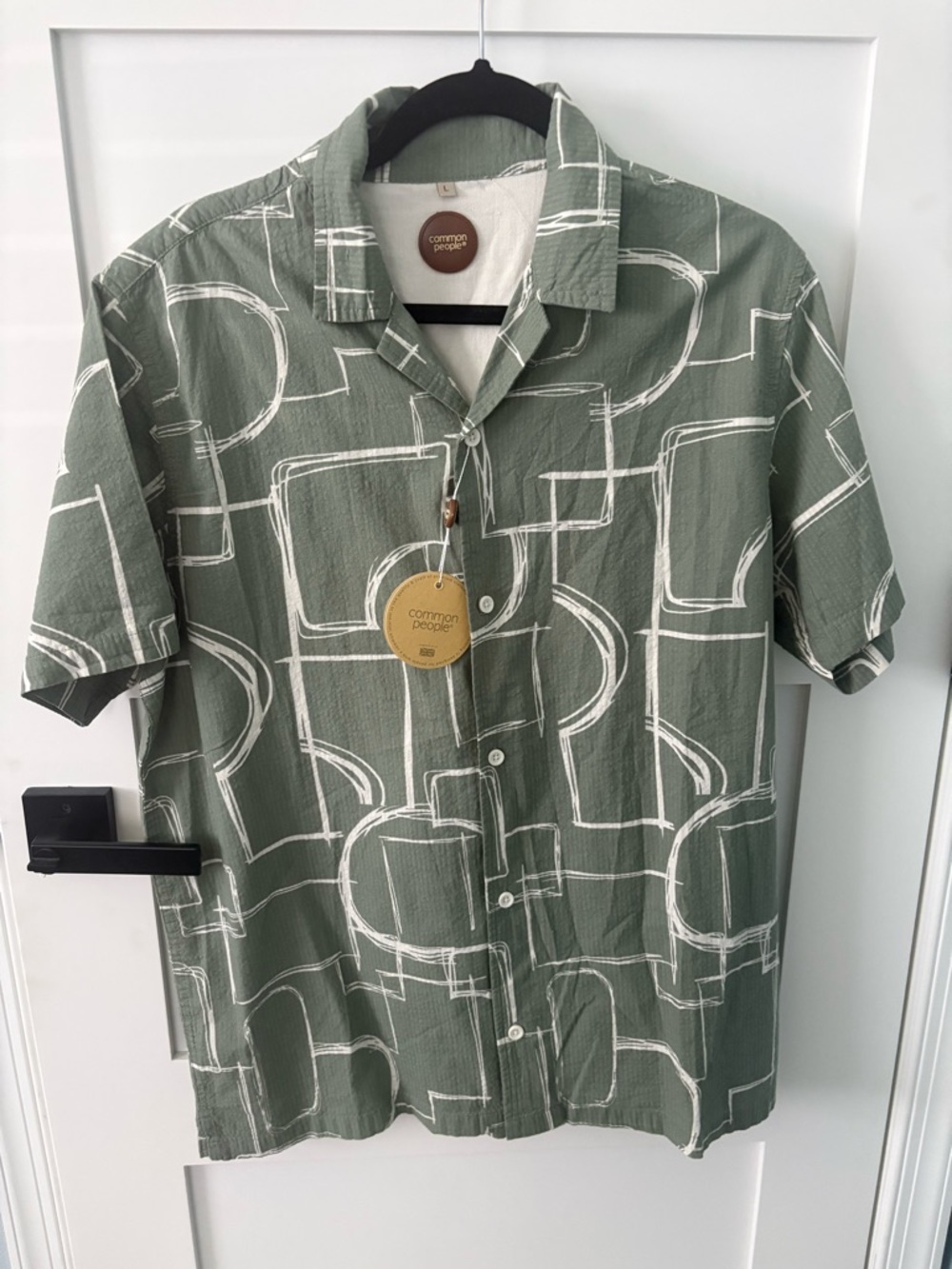 Common People Sage Green Short-Sleeve Geometric Button-Down Shirt